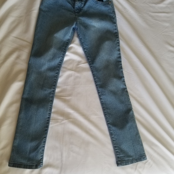 DONATED - Picture 2 of 6